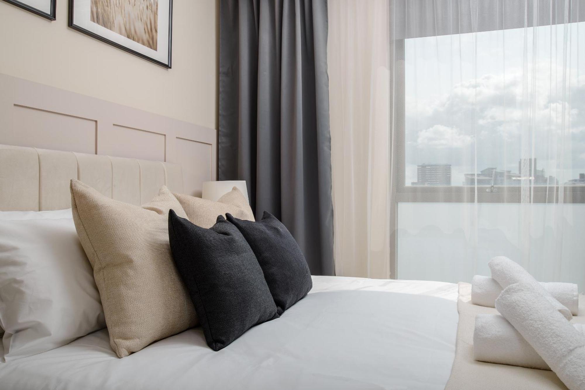 Premium Apartment - Allocated Parking - Great Location Plymouth Zimmer foto